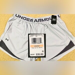 NEW.WOMEN 2X PLUS SIZE UNDER ARMOUR 5”INSEAM PLAY UP SHORTS.W/ POCKETS.HALO GRAY